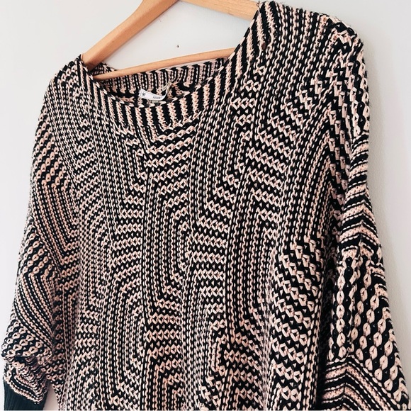 SIONI Cream & Black Lightweight Knit Dolman Batwing Sweater Size Small - Picture 2 of 12